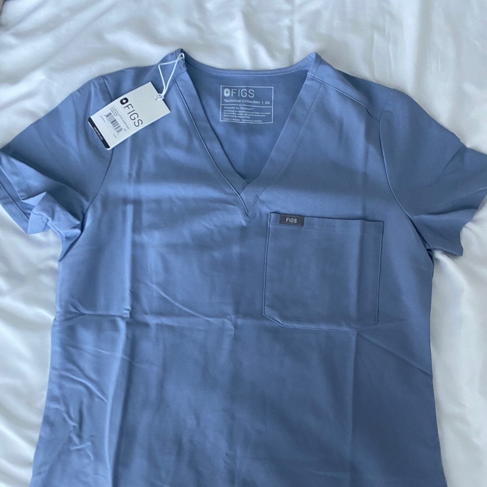 Figs Scrub Top